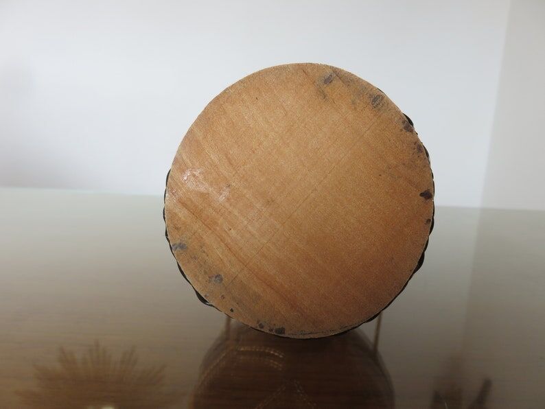 Bottle in pink scoubidou and gold metal 50s 60s