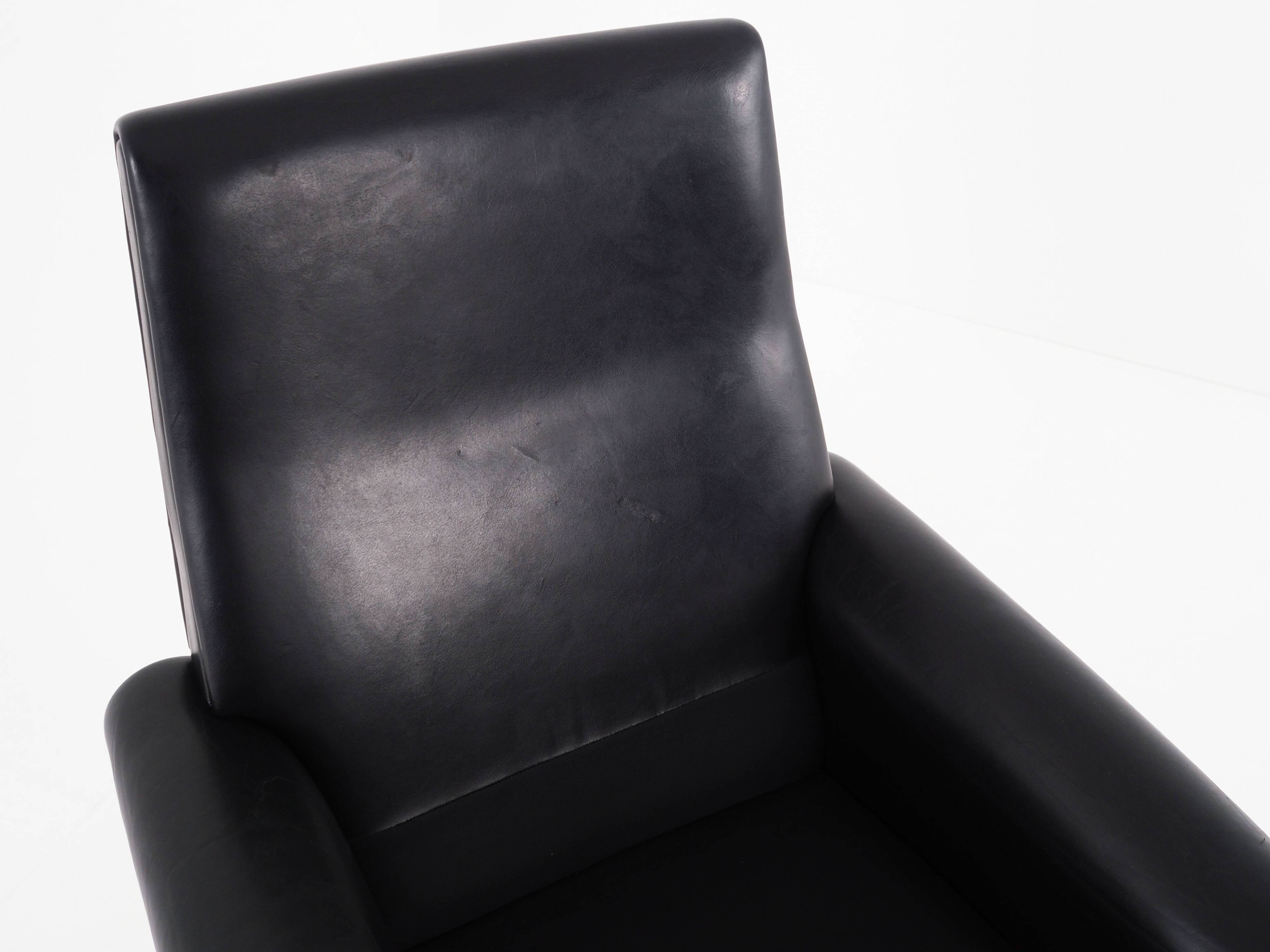 Black leather armchair, Danish design, 1970s, production: Denmark