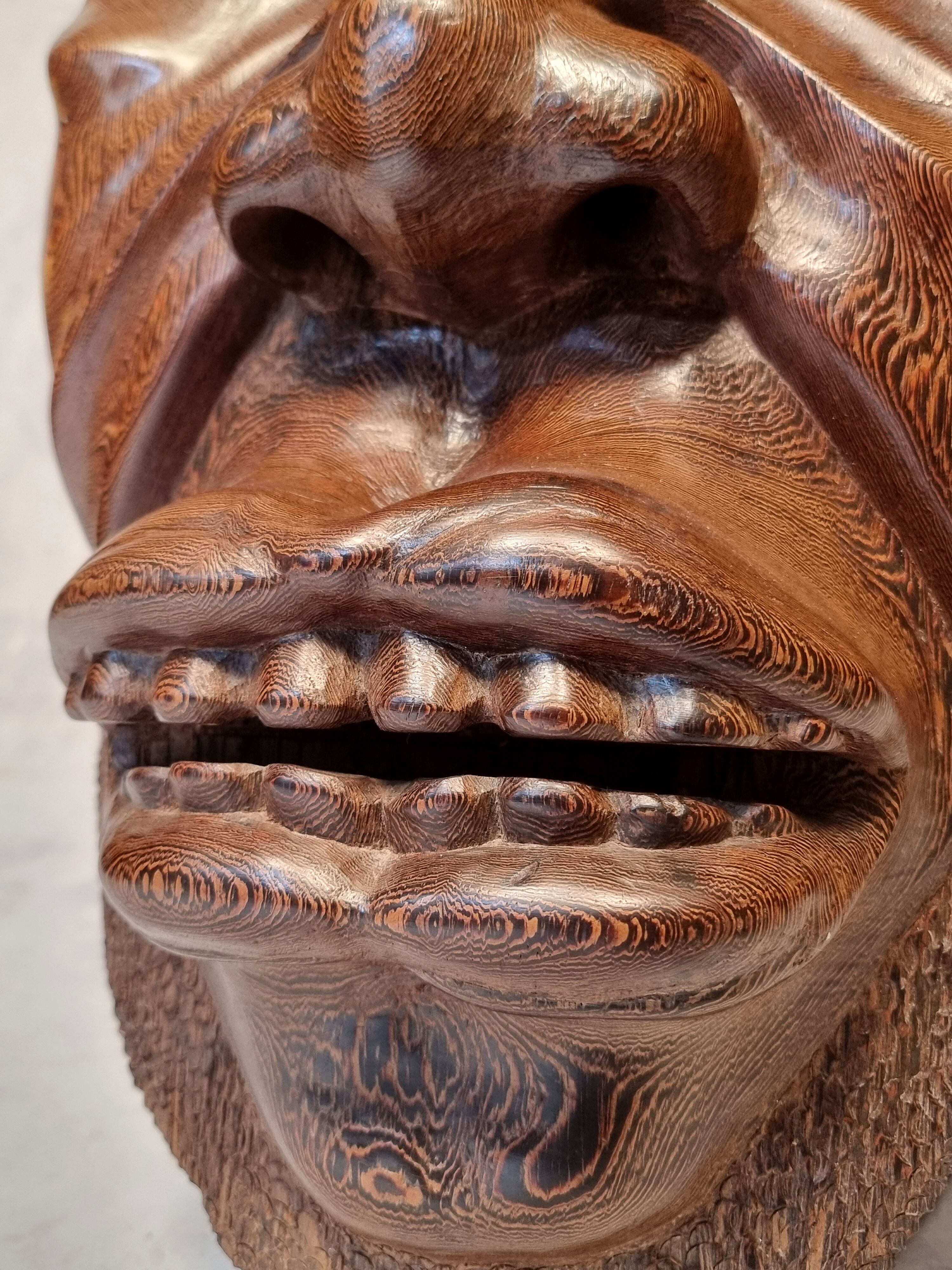 Sculpture of an african head and its base - wenge wood 1960