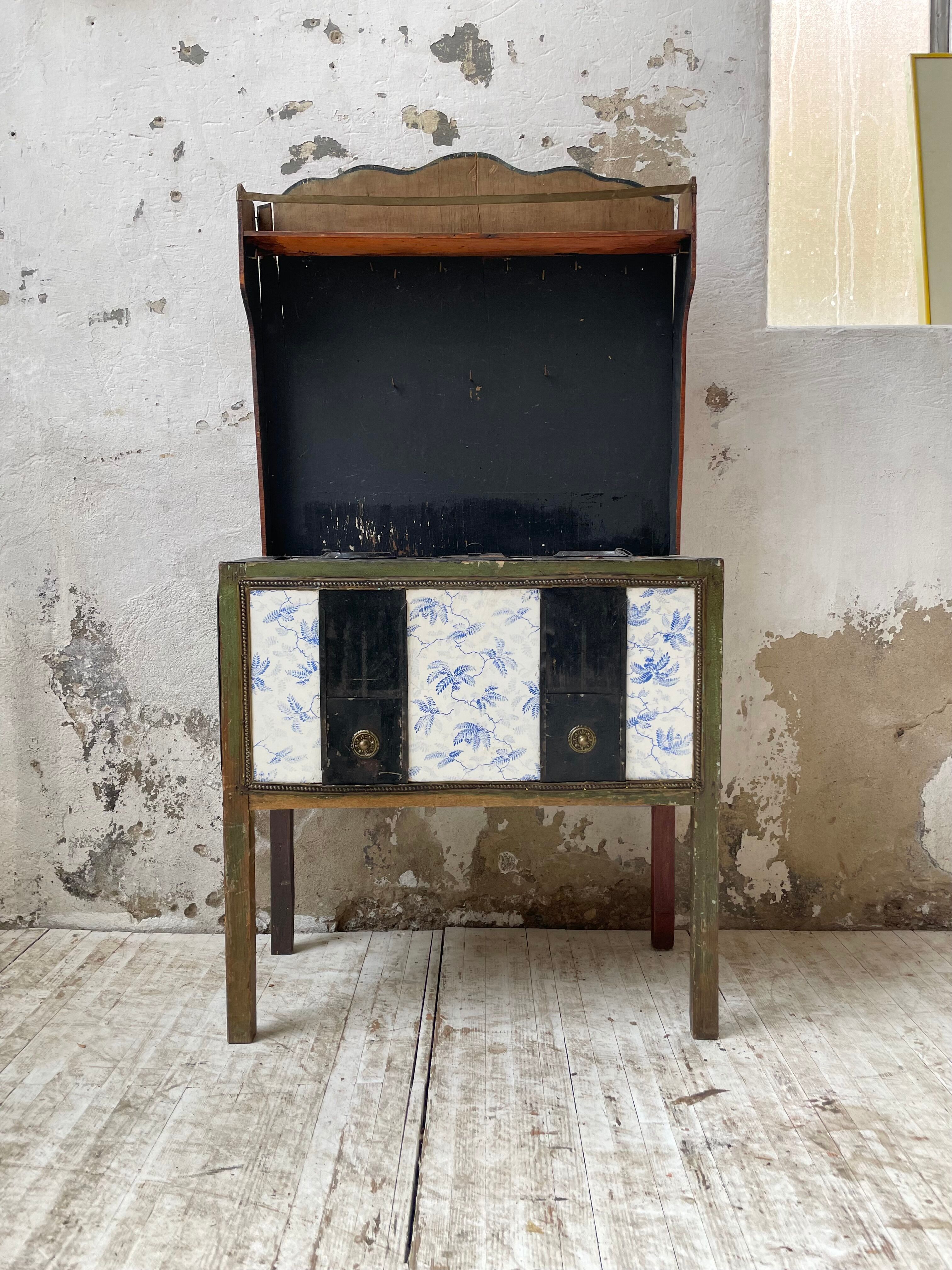 Children's toy stove antique