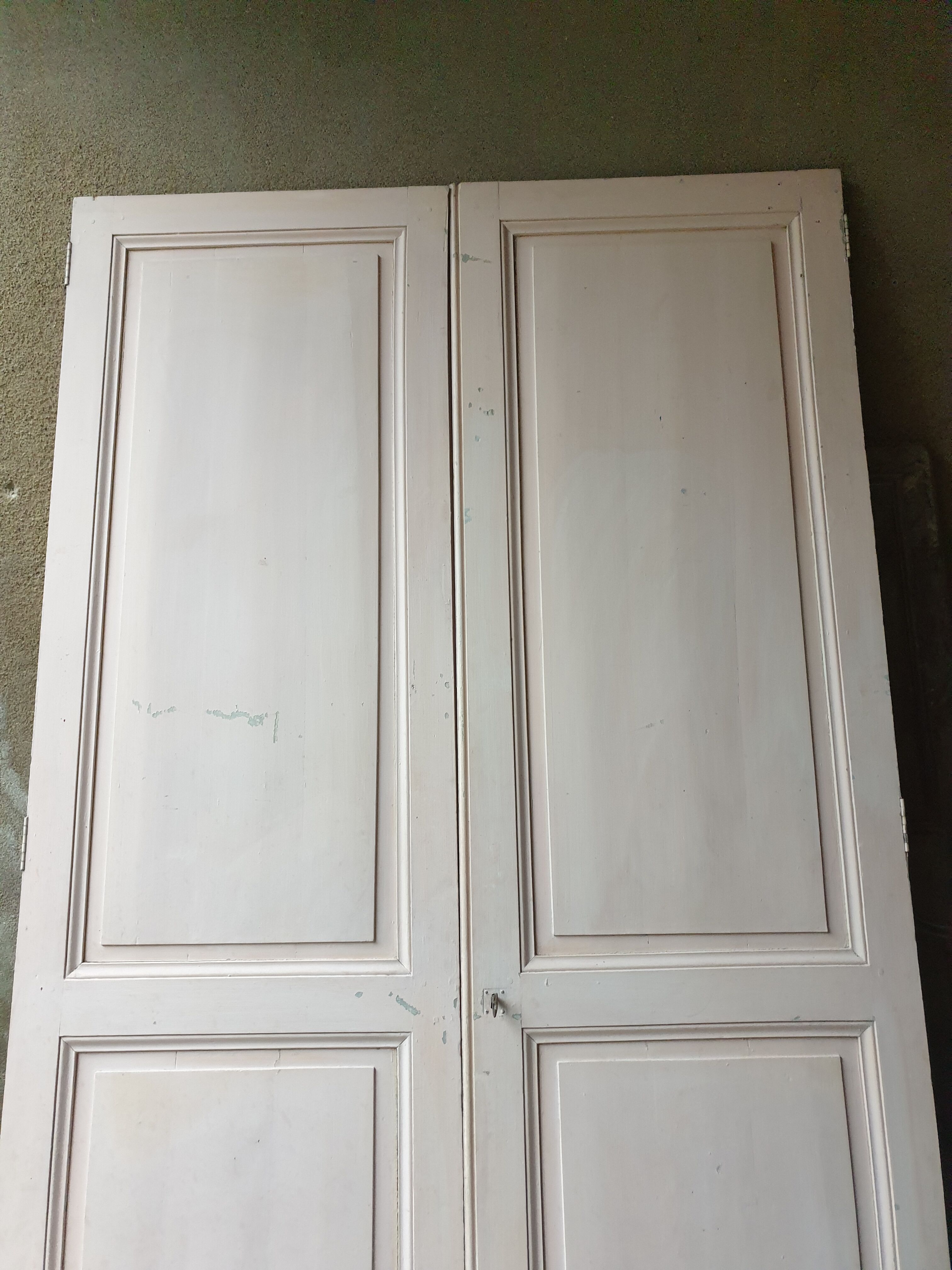 Double antique wooden doors
