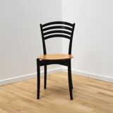 Suite of 6 community design chairs