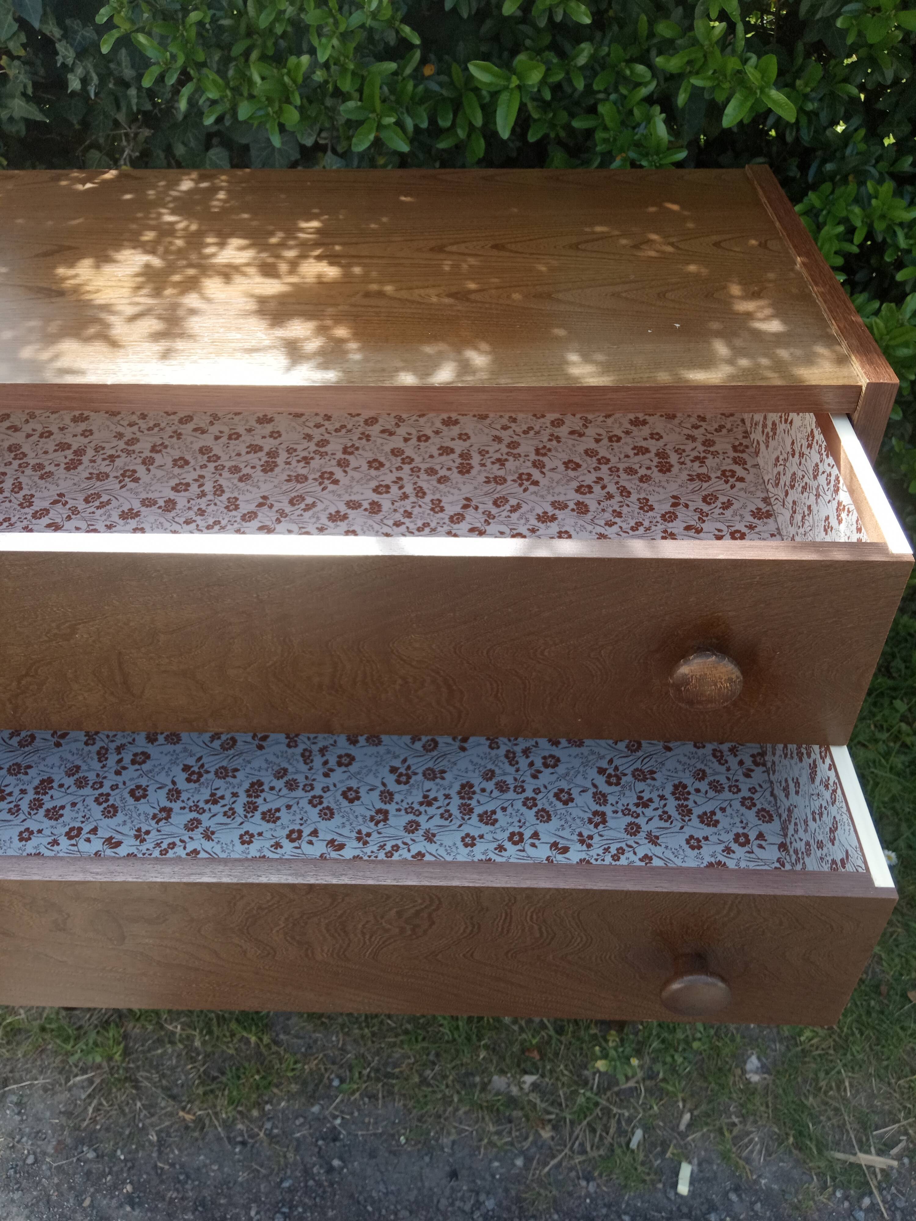 Vintage chest of drawers