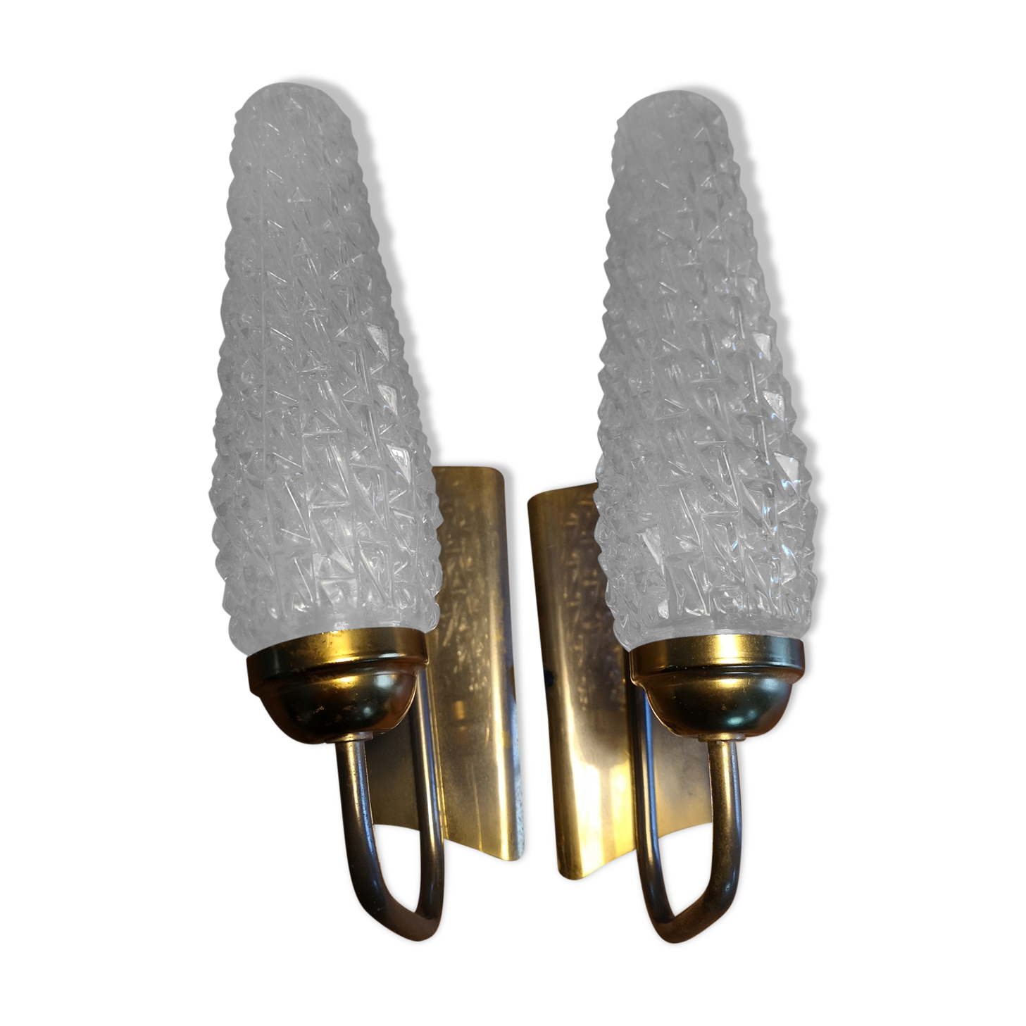 Pair of vintage 1950s brass and glass sconces in their juices