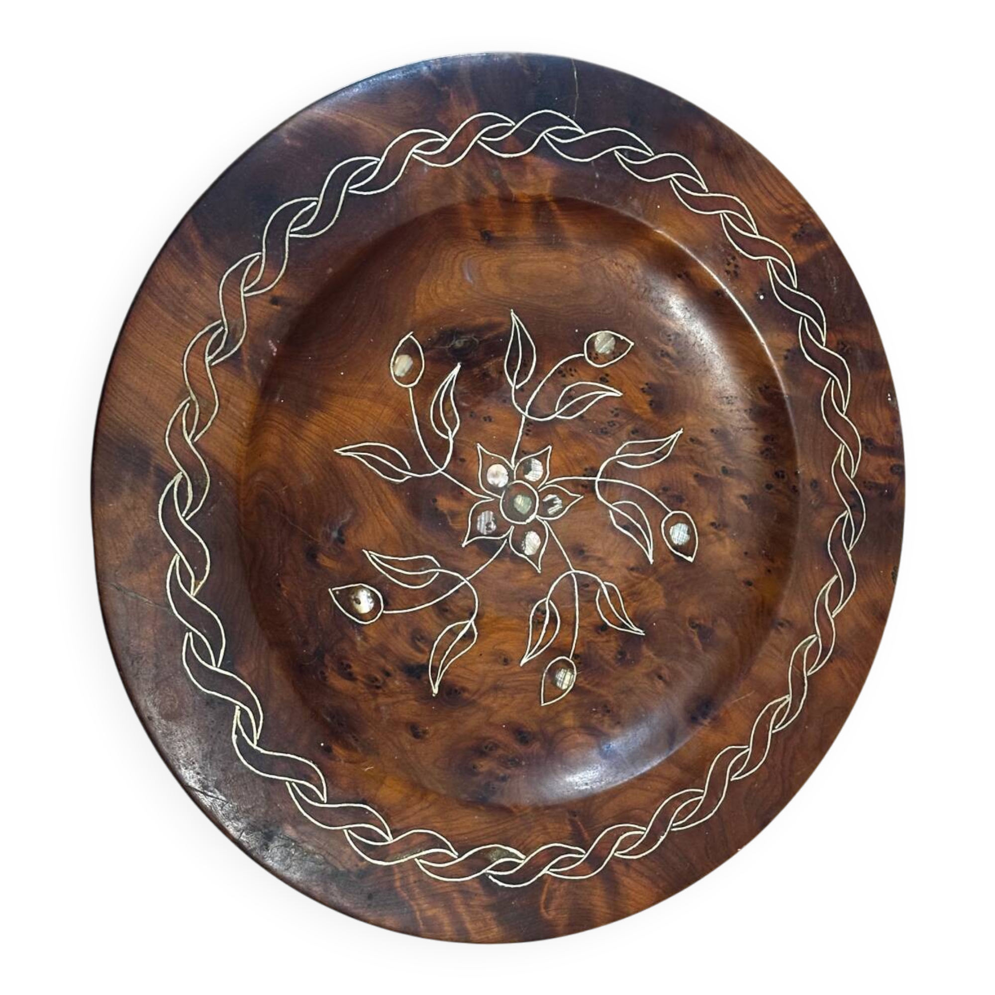 Wooden thuya catchall enhanced with metal wire and mother-of-pearl.