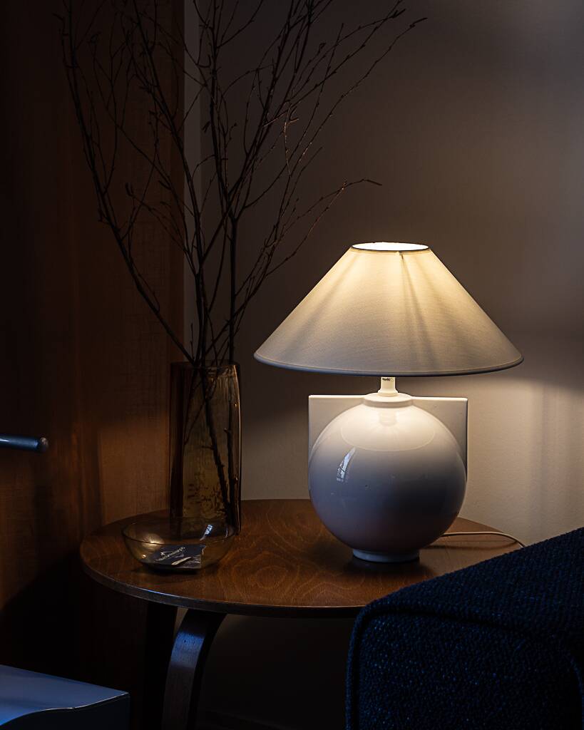 Racket white ceramic lamp base, Ikea, 1989