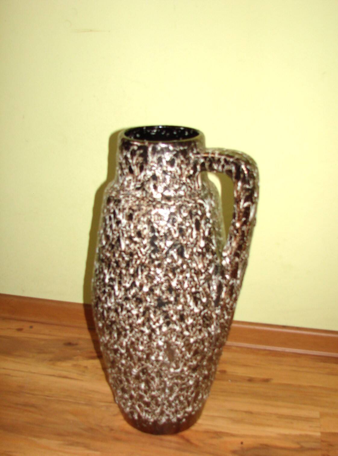 Ceramic vase, Germany, 1960s.