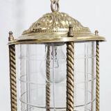 Lámpara de techo de latón y cristal. España, 1940s.