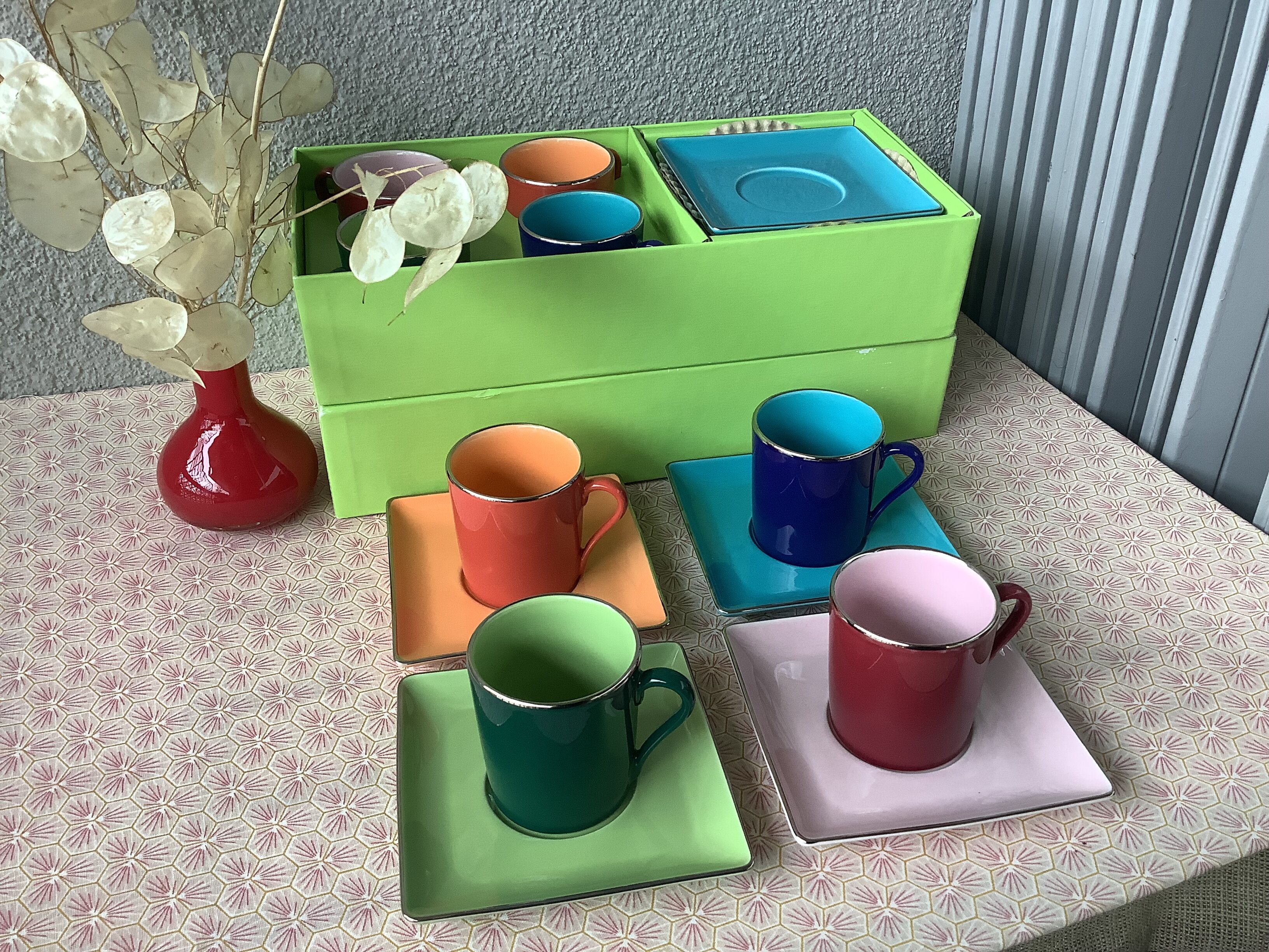 Apilco coffee cups, 2 boxes of 4 cups