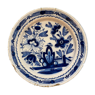 Wall ceramic plate