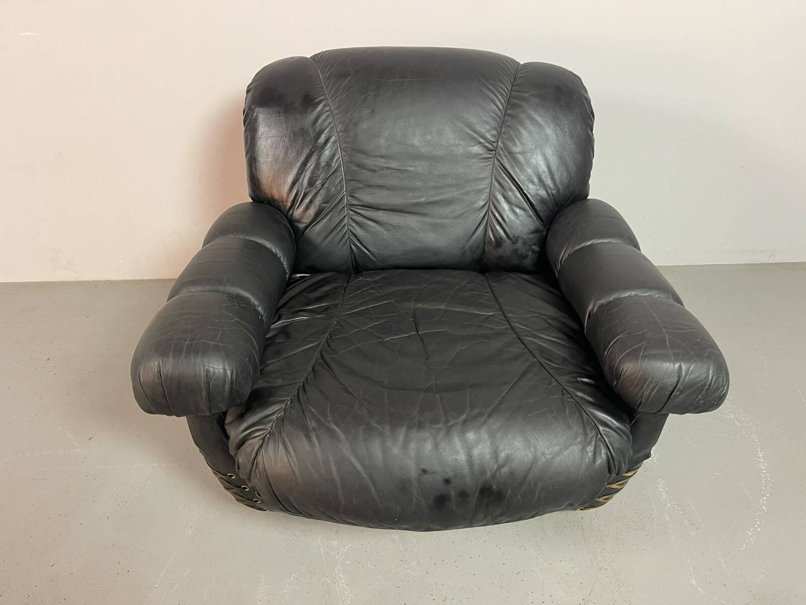 Large Set of Italian Space Age Black Leather Lounge Chairs with Brass