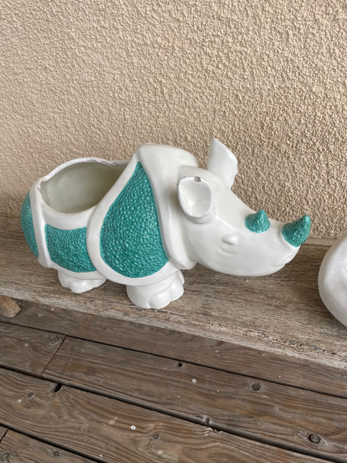Rare rhinoceros soup tureen statuette