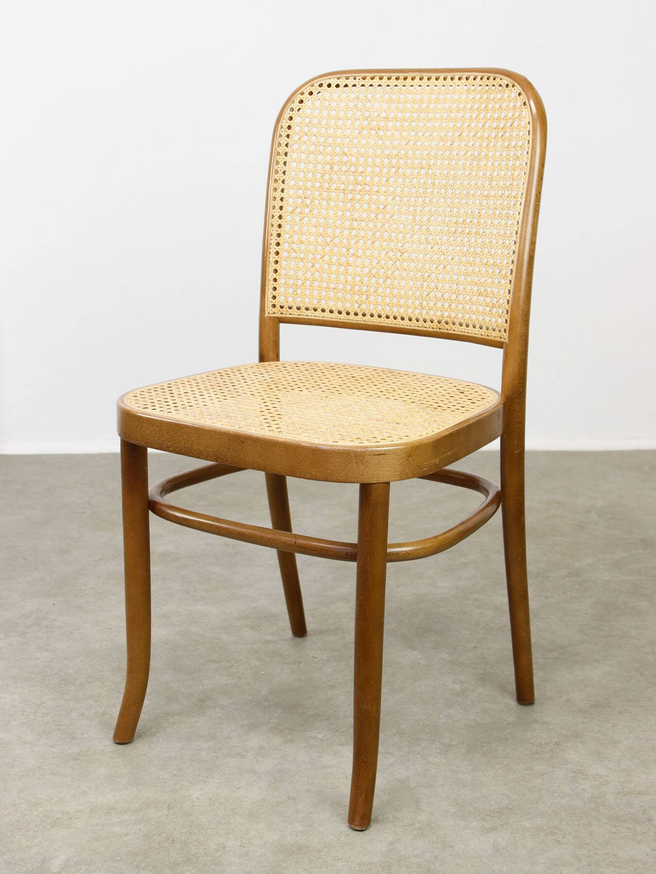 Chaises en bois cintré Non. 811 par Michael Thonet, ensemble de 2