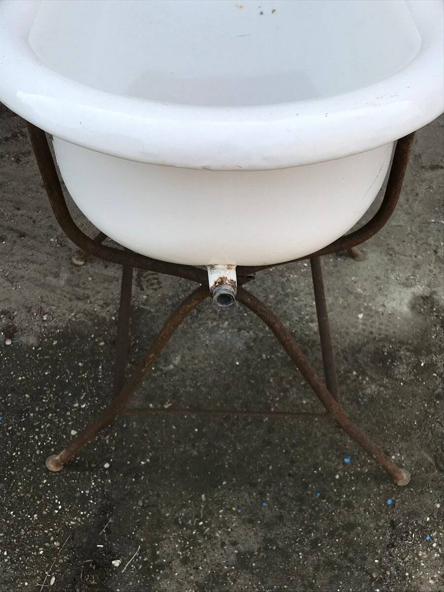 Vintage white enamelled iron jardinière with tubular legs - 1930s
