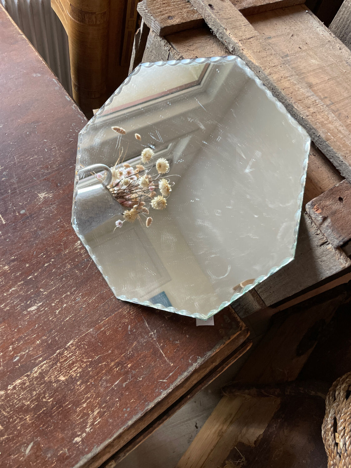 Octagonal mirror 383