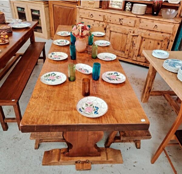Table monastère
