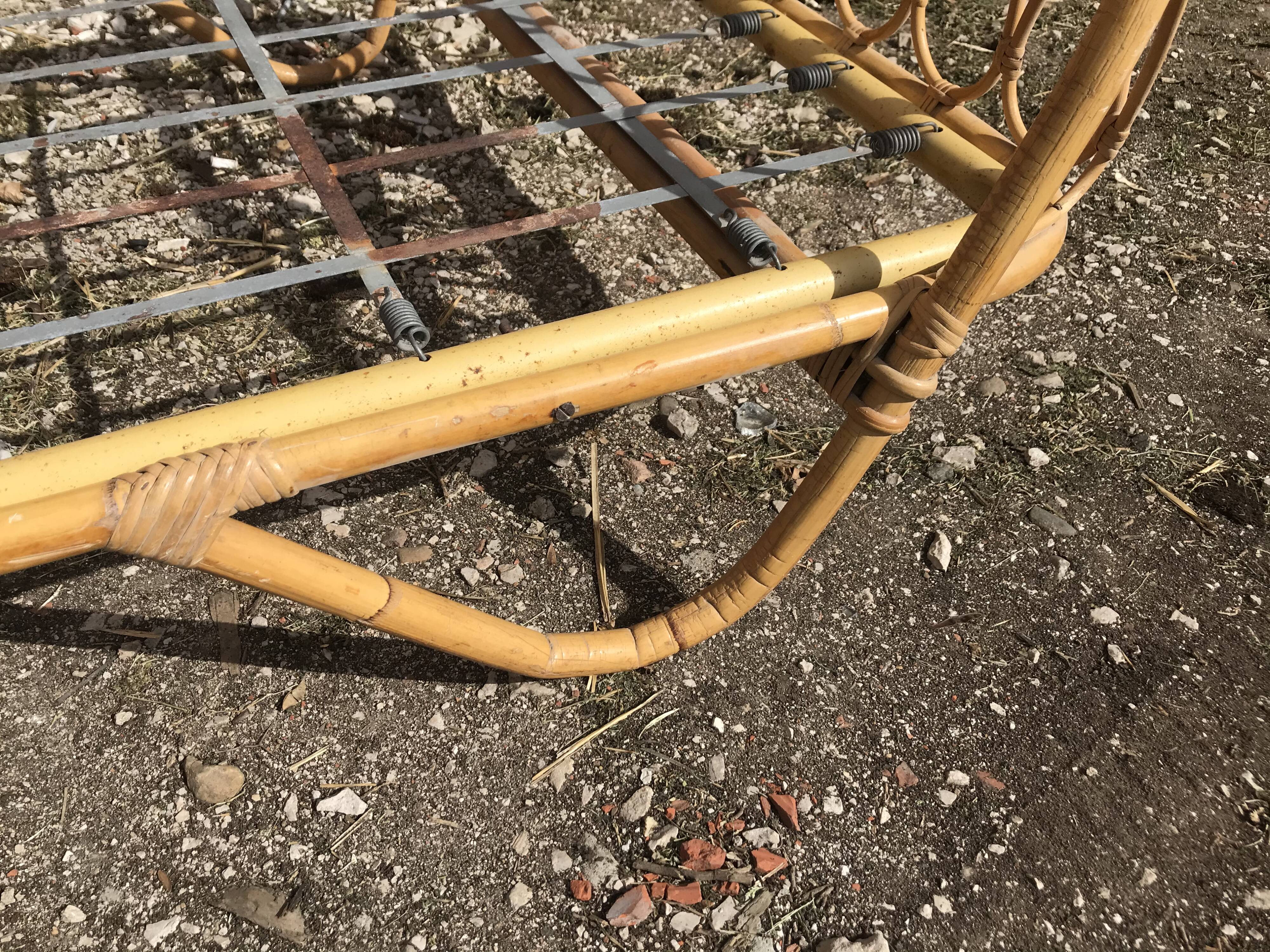 Rattan "basket" bed 1960