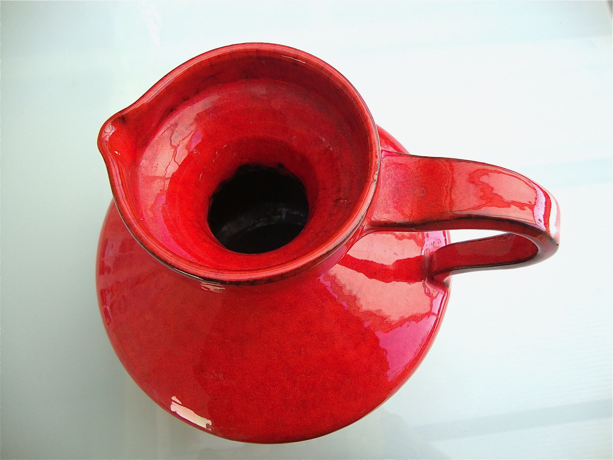 Pitcher ceramic