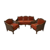 Baroque living room in burgundy velvet and wood