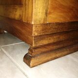 Chest of drawers in walnut