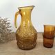Carafe en verre ambré