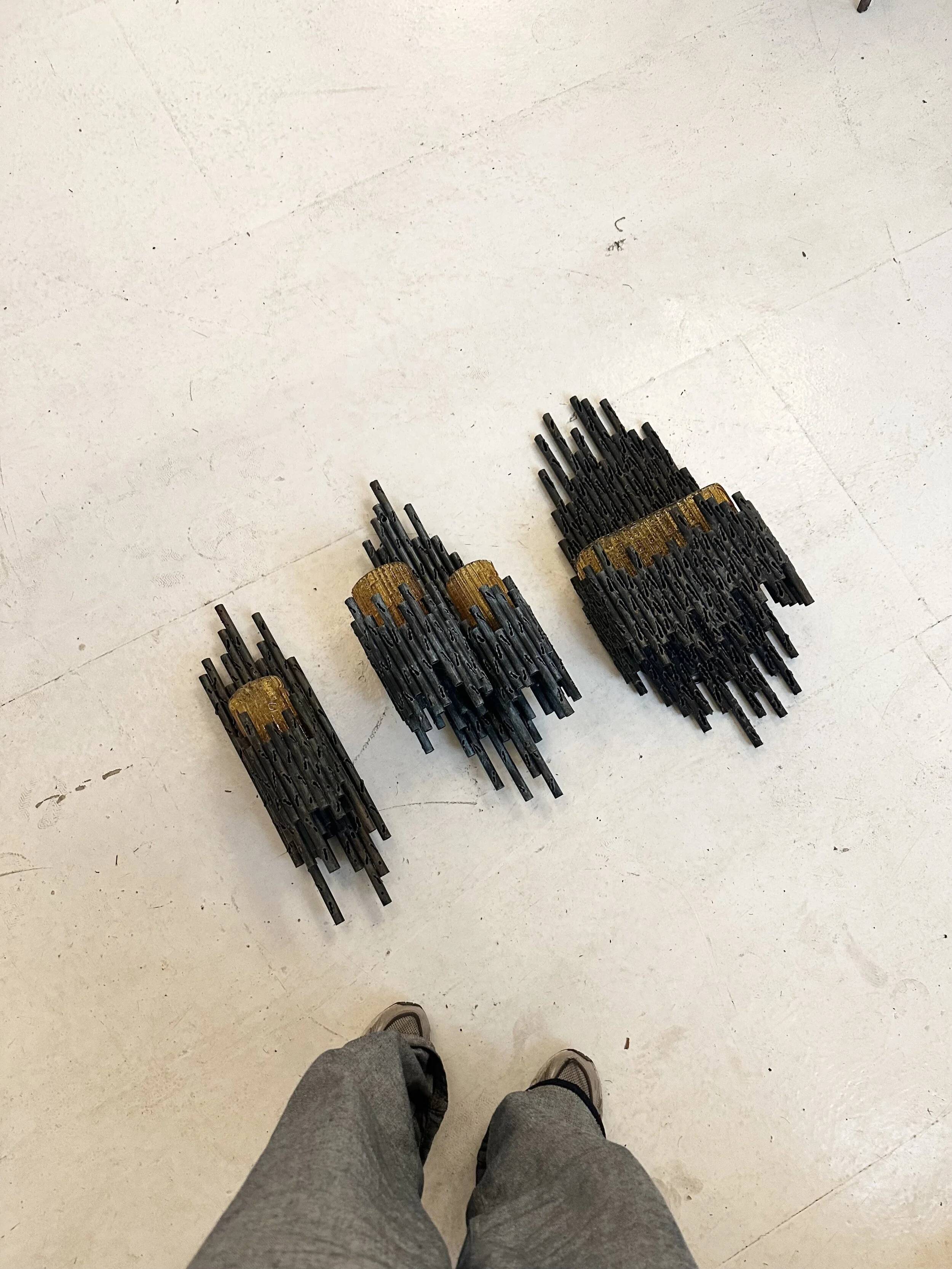 3 appliques murales brutalistes en acier et verre