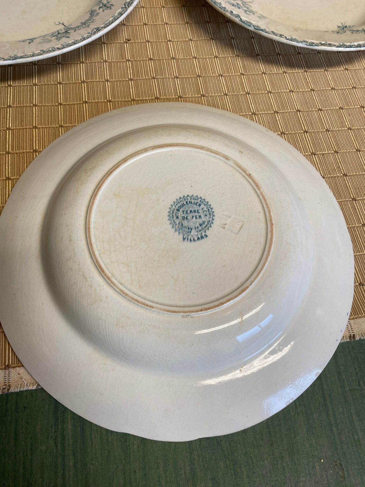 5 flat plates H.BOULENGER and cie Terre de fer, choisy le roi VILLARS