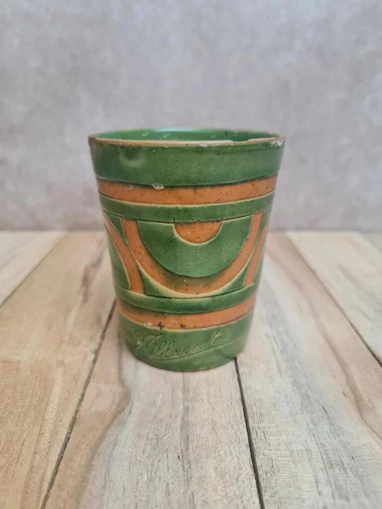 Art Deco vase / goblet by Satre & Vallin "nillavertas" in green and ochre glazed ceramic.