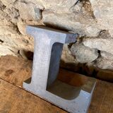 Letter metal - l