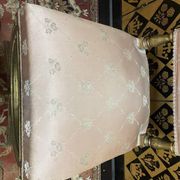 Chaise curule dorée