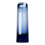 Blue glass vase from the Danish Mid-Century Modern Labrador series by Per Lütken for Holmegaard, 1950s.