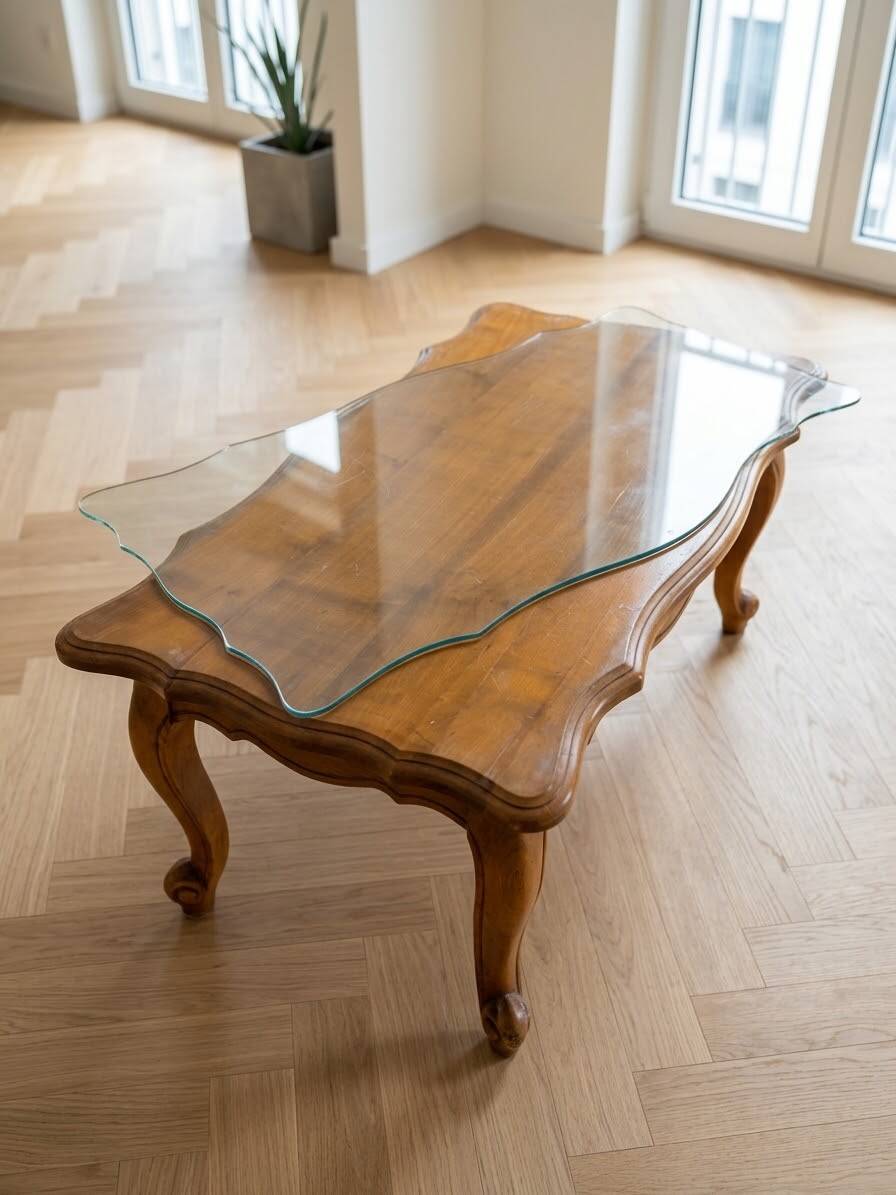 Classic coffee table in natural oak