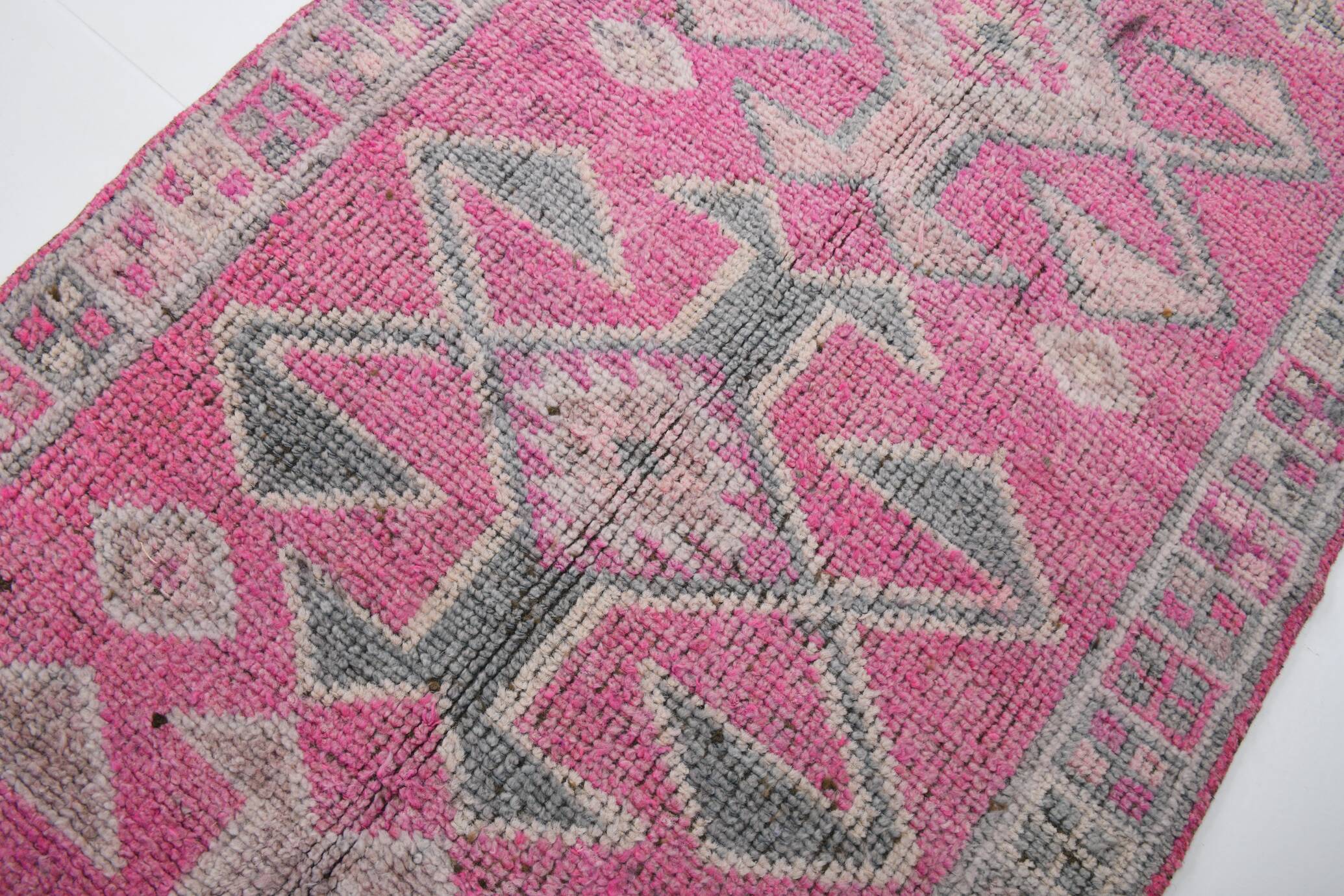 Pink Green Modern Oushak Runner Rug, 89x354Cm