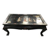 Table basse Chinoise avec sculpture et nacre