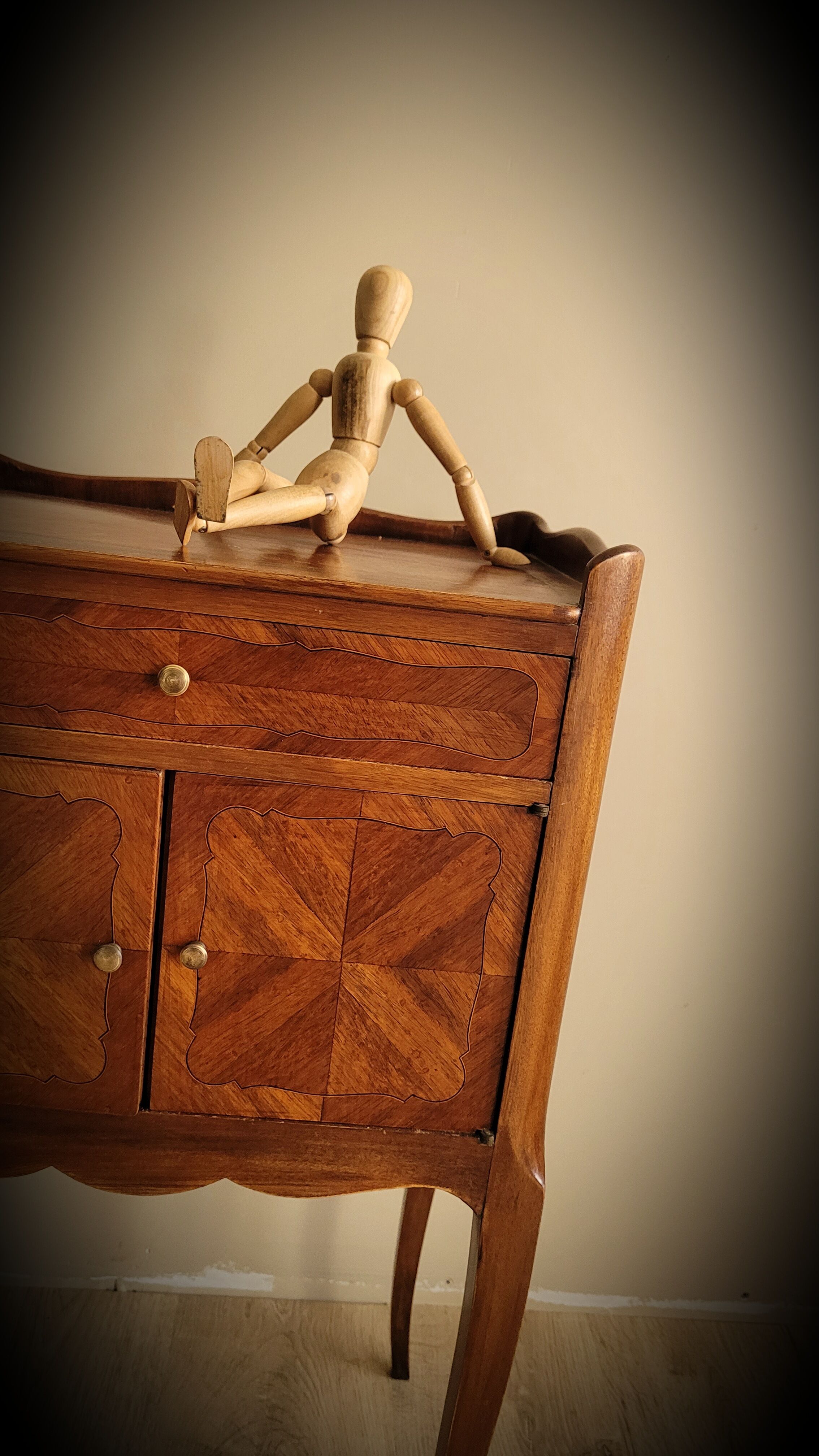 Bedside regency 2P 1T