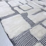 Moroccan Berber Beni Ouarain rug, ecru and black, 2.90x1.97m