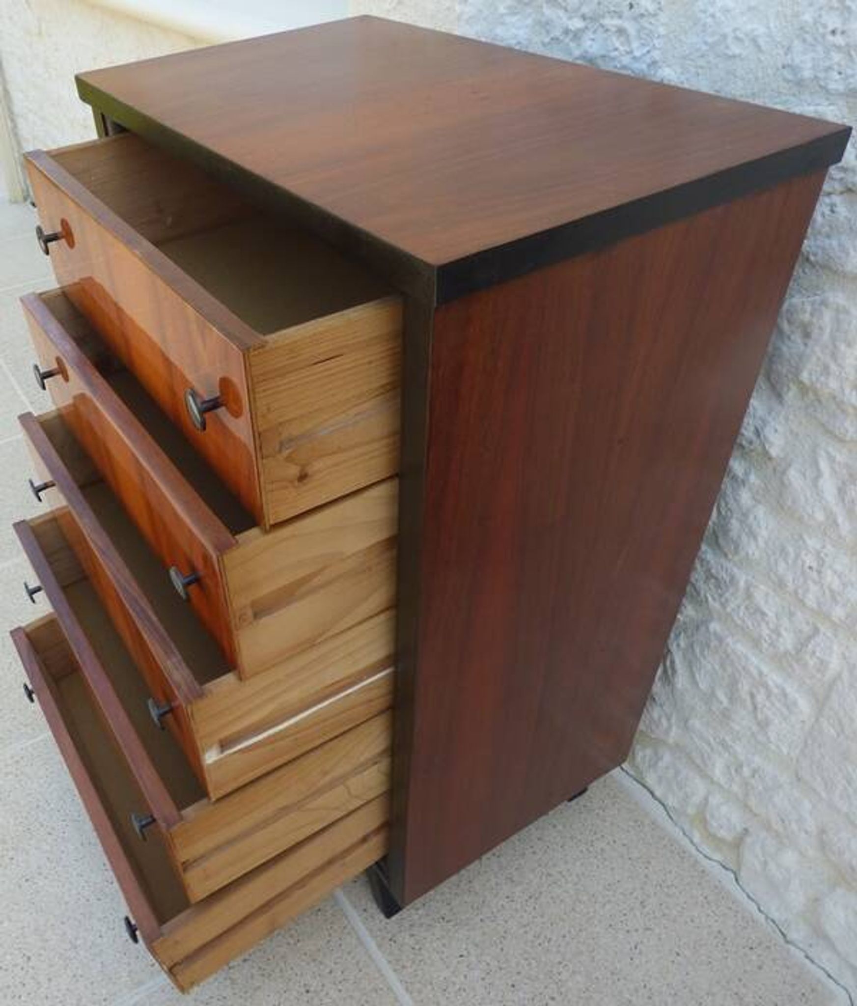Vintage chest of drawers in a unique style with 5 drawers from the 50s and 70s, t