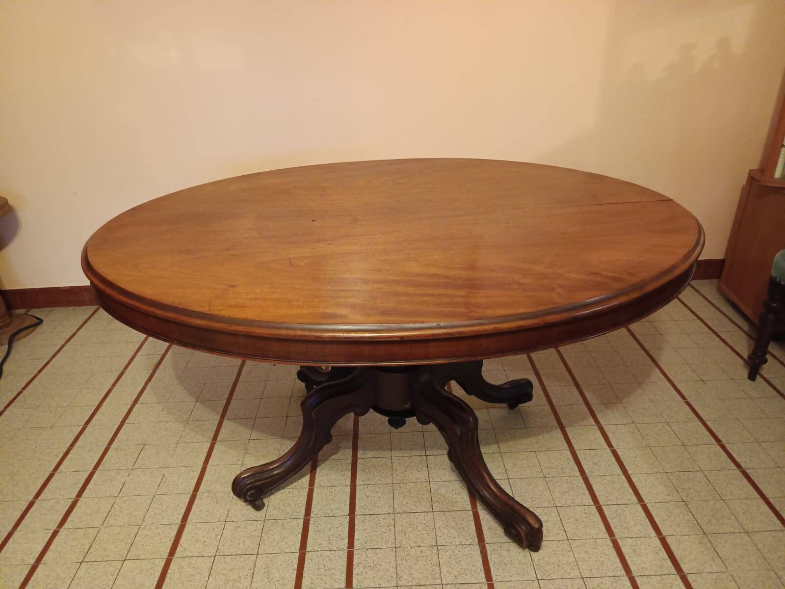 English period gueridon (1830=