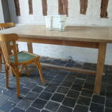 Farm table