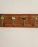 Wall-mounted coat rack in wood – 40 cm – 4 hooks in metal and green ceramic