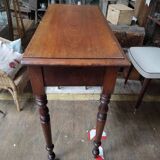 Varnished solid wood shelf console