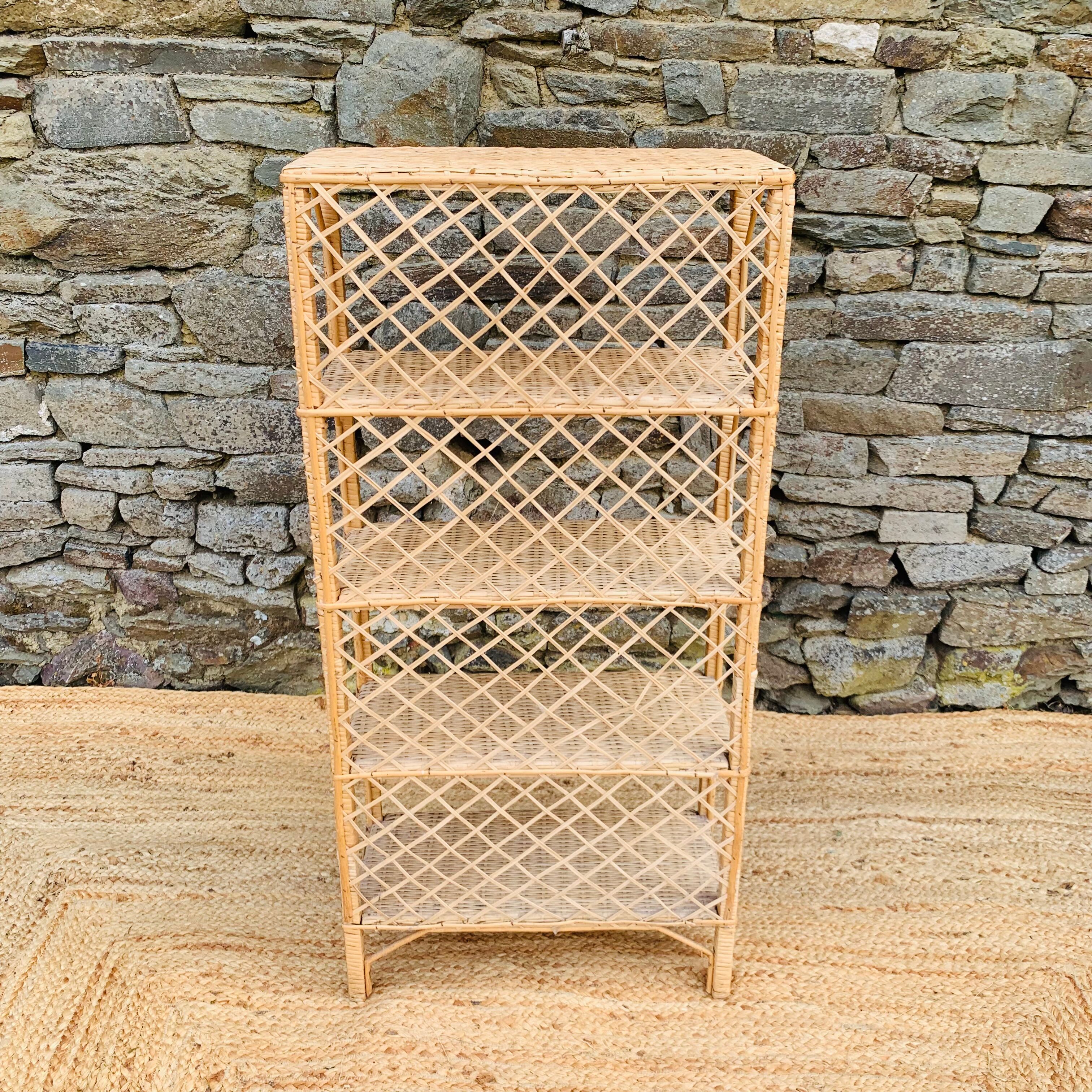 Wicker shelf
