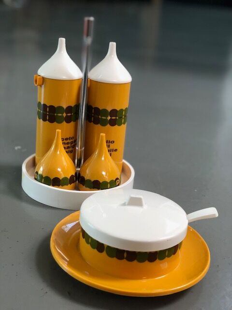 Guzzini condiment service