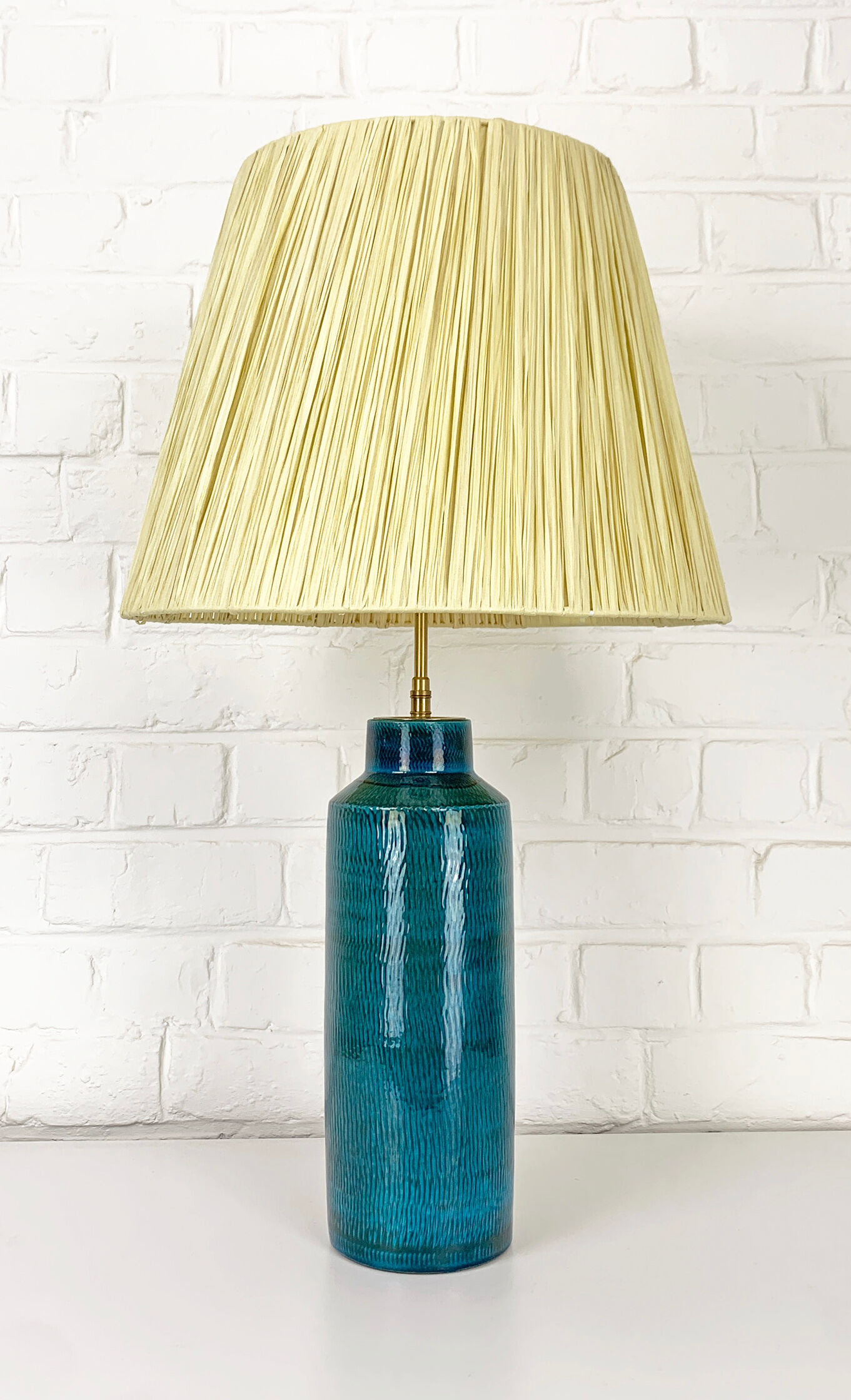 Scandinavian table lamp in porcelain stoneware lampshade raffia, Nymølle pottery, Denmark 1960s