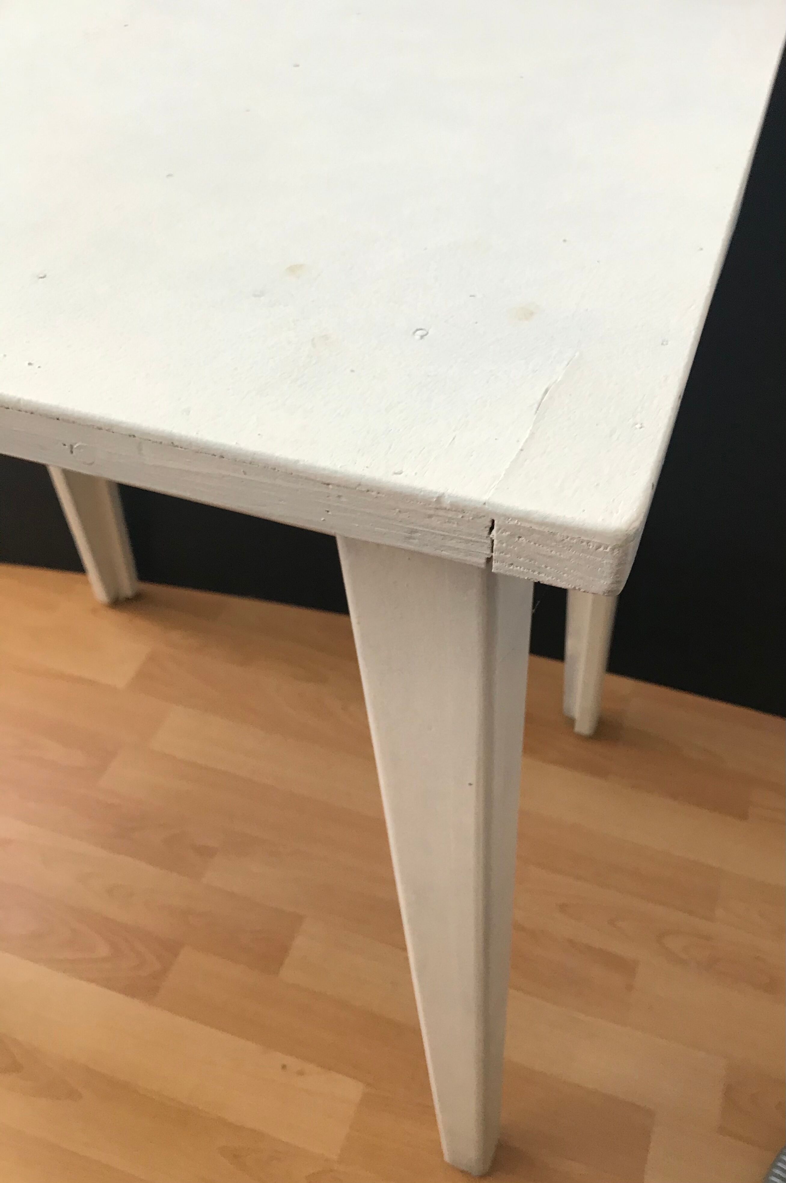 Small table desk feet compass