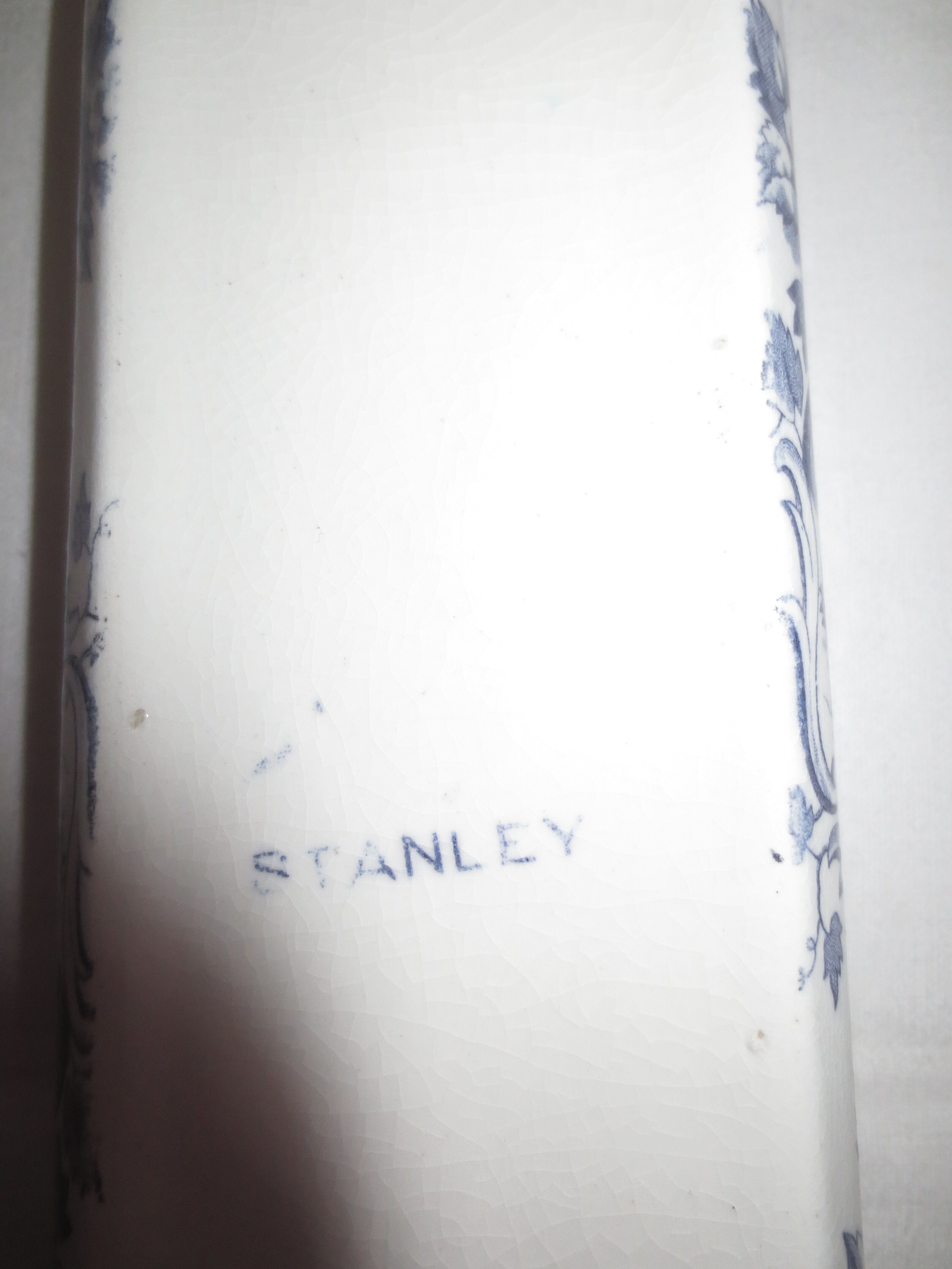 stanley-branded rectangular ceramic box