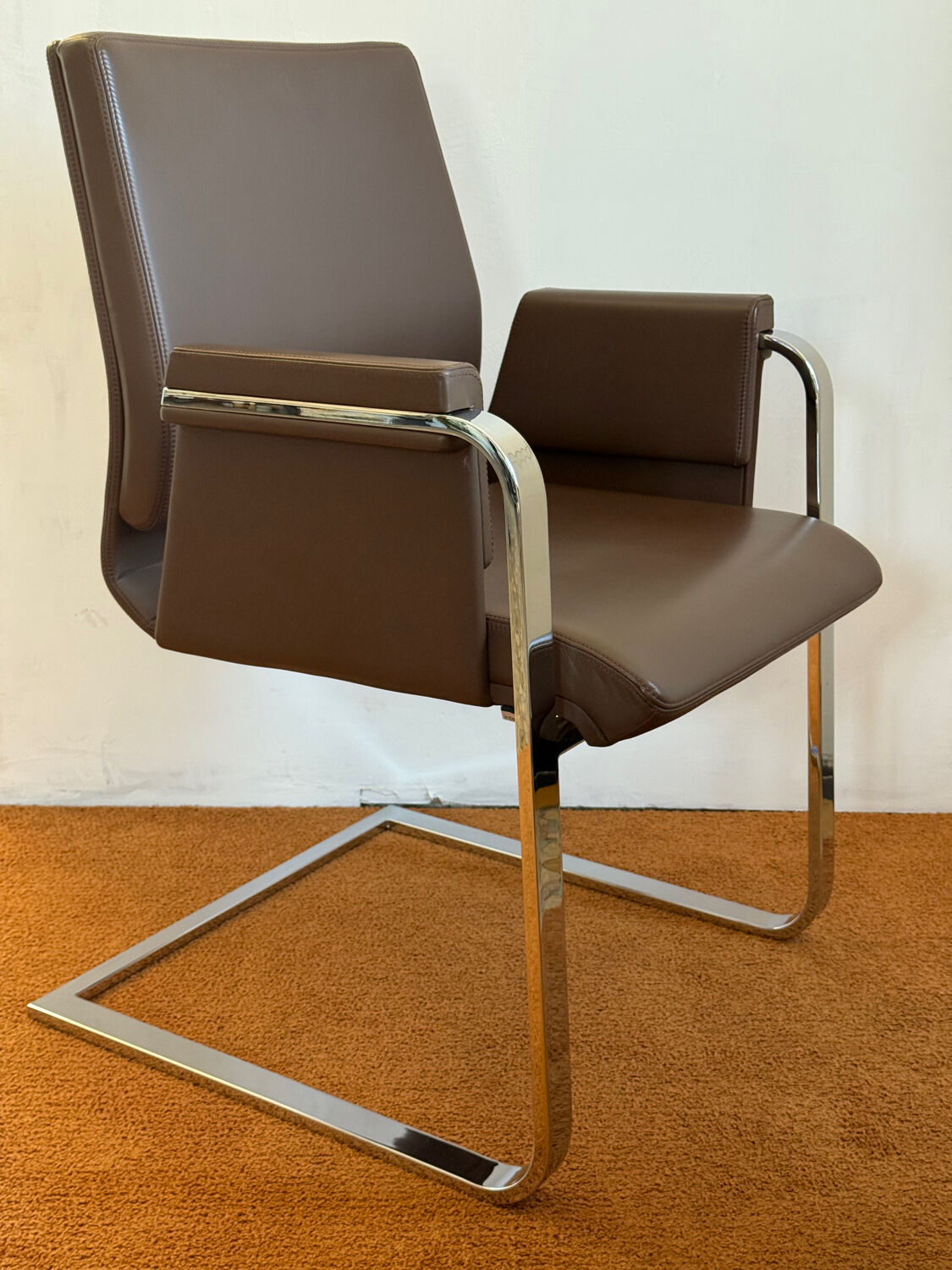 Interstuhl 550A conference chair