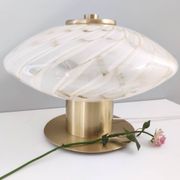 Lampe de table en verre de Murano blanc et laiton, Italie, années 1980