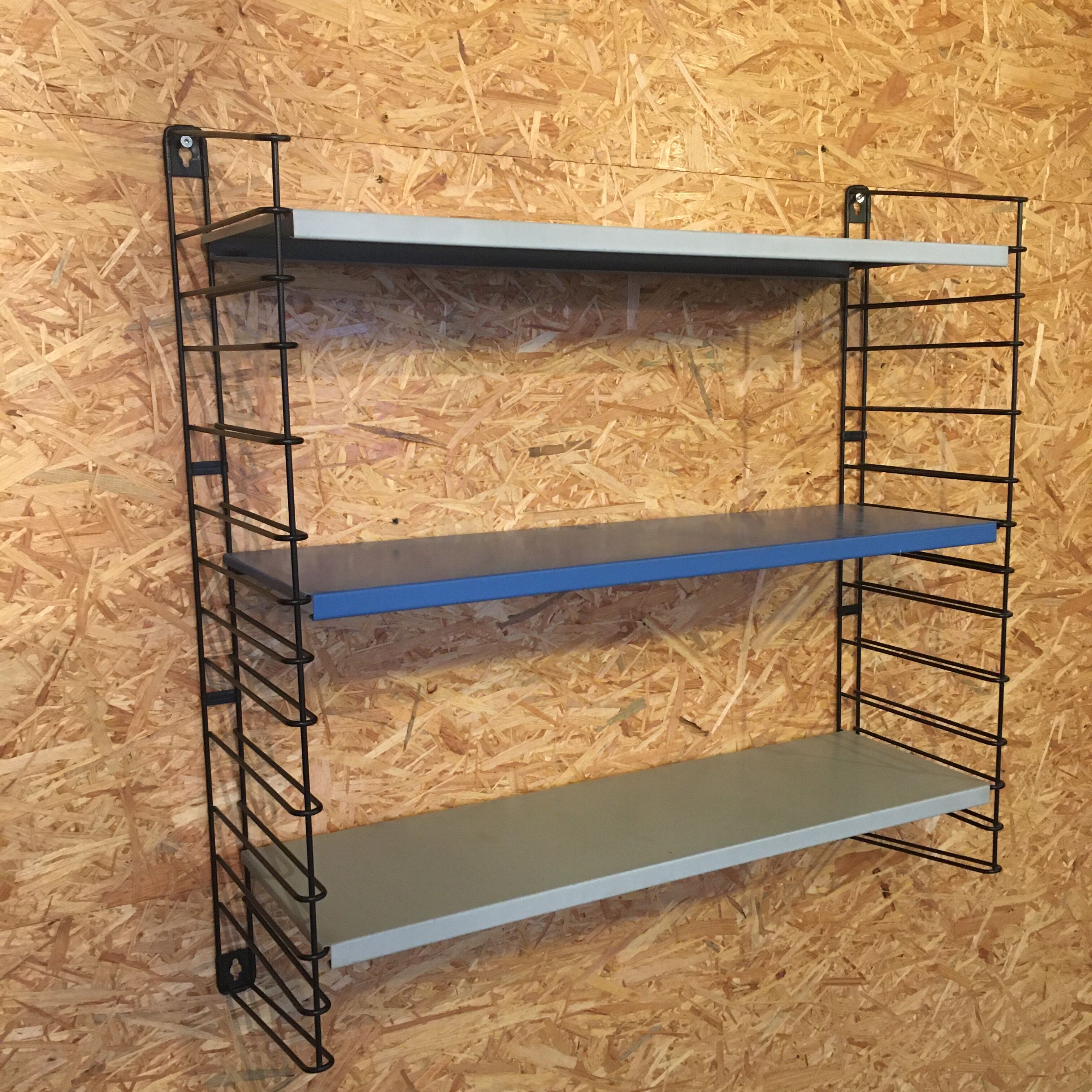 Tomado shelf