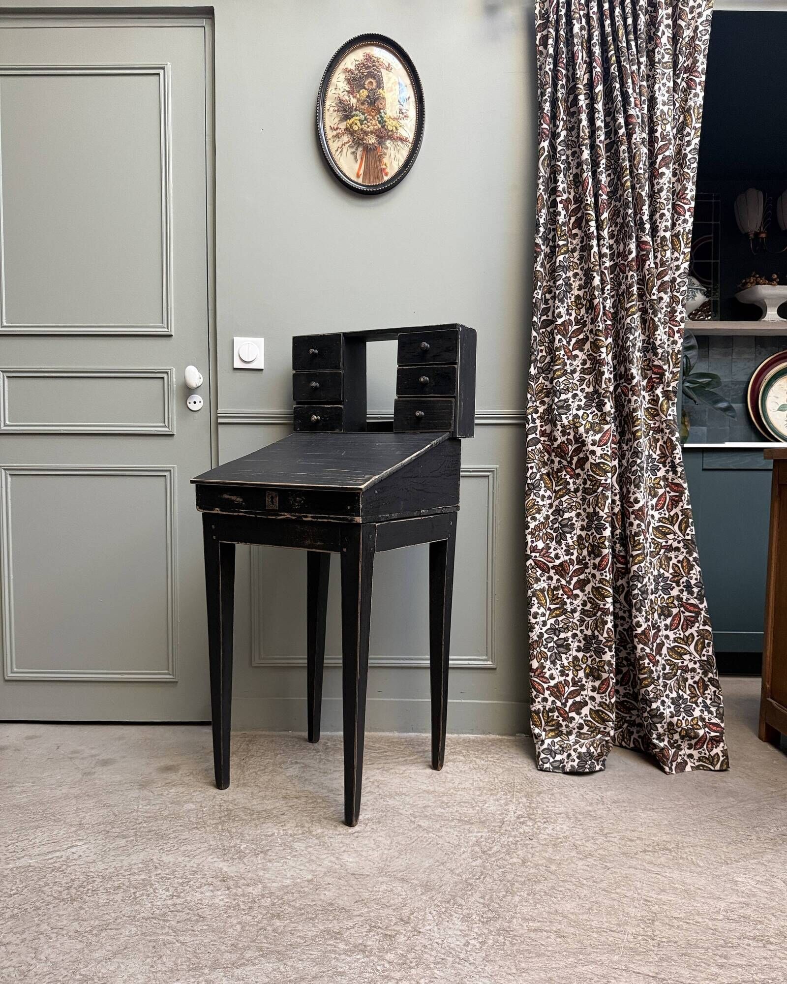 Small black antique graduated desk (renovated)